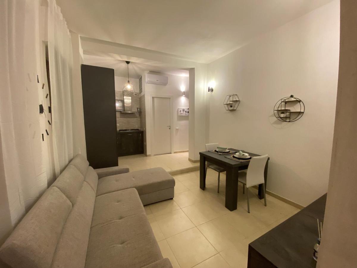 Civico 107 - Apartment With Private Parking クアルトゥ・サンテーレナ エクステリア 写真