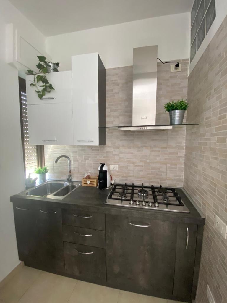 Civico 107 - Apartment With Private Parking クアルトゥ・サンテーレナ エクステリア 写真